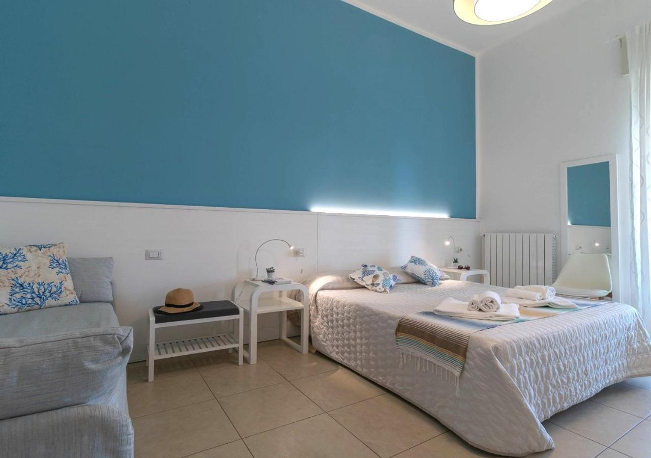 Fronte Mare Rooms By Salentolimit ปอร์โตเชซาเรโอ ภายนอก รูปภาพ